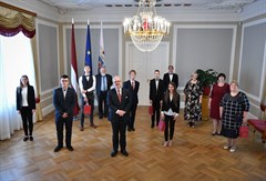 05062020 Pie Valsts Prezidenta Egila Levita Rgas Pil Viesojas Demokrtijas Nedas Eseju Konkursa Laureti Un Viu Pedagogi 49973568486 O