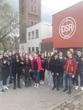 7 B 4