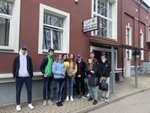 11 B 4