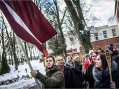 31582800884 768C32452e K