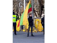 29313283 2203588556325839 7373794314976188885 N