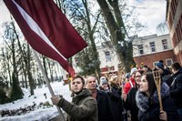 31582800884 768C32452e K